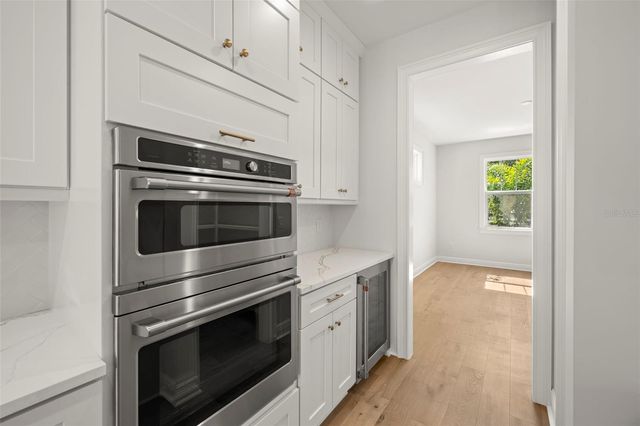 4605 W SAN JOSE STREET, Tampa, FL 33629