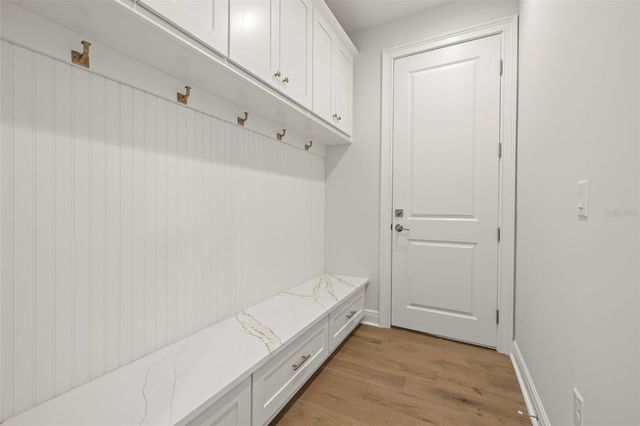 4605 W SAN JOSE STREET, Tampa, FL 33629