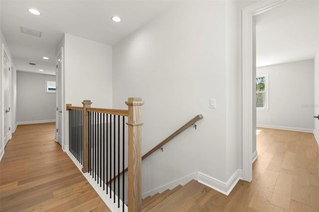 4605 W SAN JOSE STREET, Tampa, FL 33629