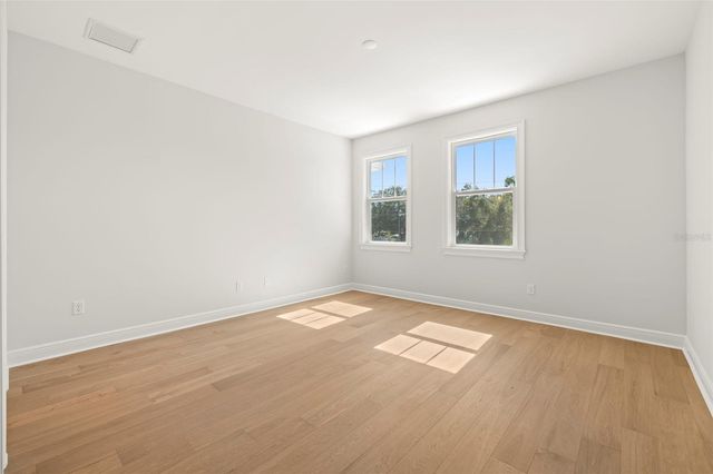 4605 W SAN JOSE STREET, Tampa, FL 33629