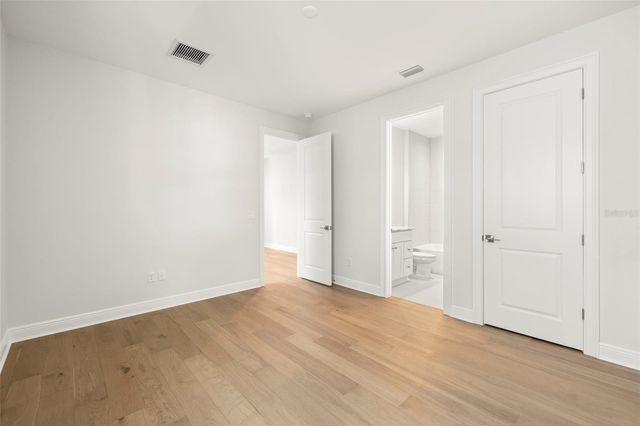 4605 W SAN JOSE STREET, Tampa, FL 33629