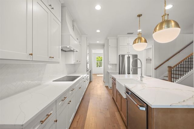 4605 W SAN JOSE STREET, Tampa, FL 33629