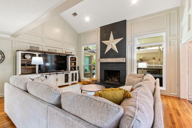 16119 Maplehurst Drive, Spring, TX 77379