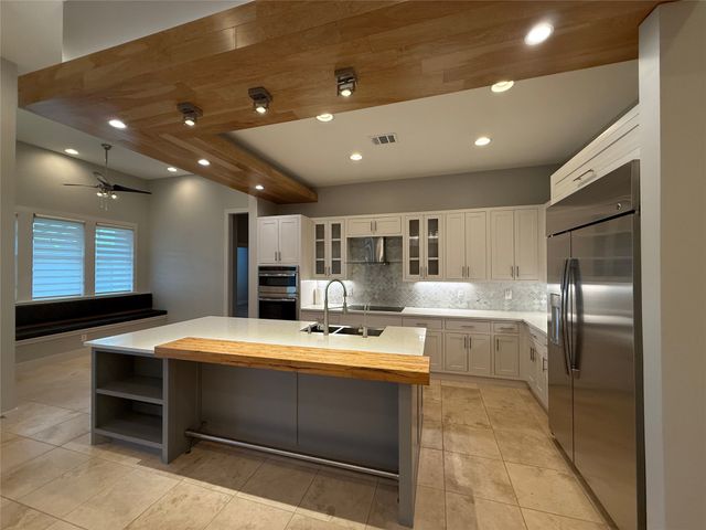1136 Tealwood Court, Southlake, TX 76092