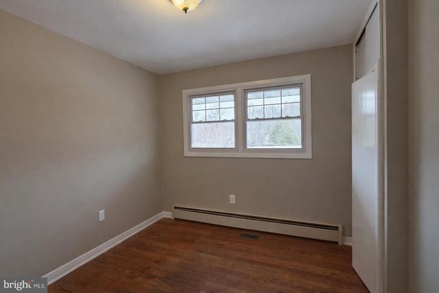 6125 FISHERS STATION RD, Lothian, MD 20711