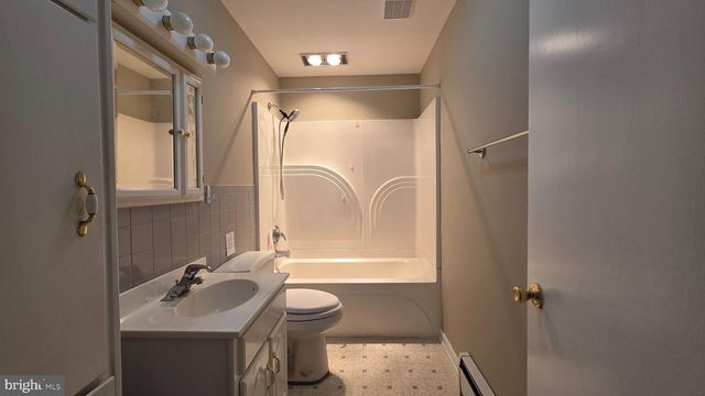 6125 FISHERS STATION RD, Lothian, MD 20711