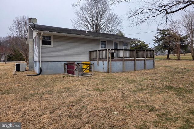 6125 FISHERS STATION RD, Lothian, MD 20711