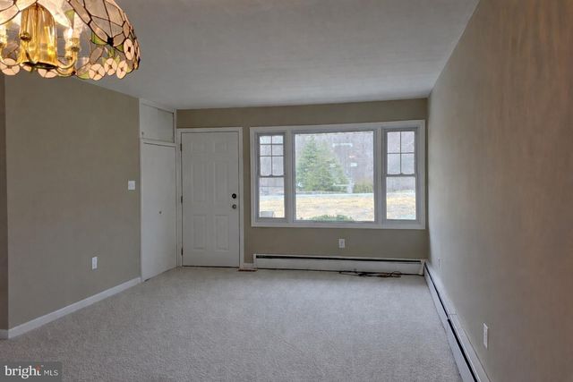 6125 FISHERS STATION RD, Lothian, MD 20711