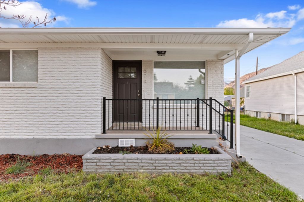 Image 4 of property listing at 674 E 9TH, Ogden, UT 84404