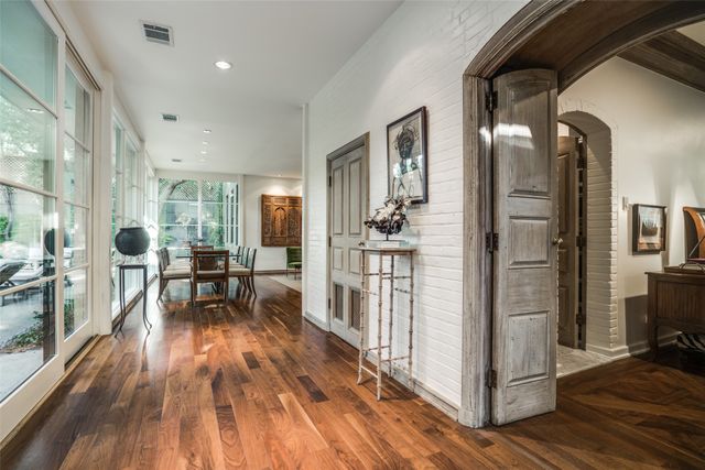 3610 Congress Avenue, Dallas, TX 75219