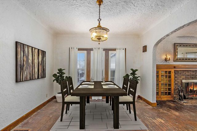 601 N Kalamazoo Street, Paw Paw, MI 49079