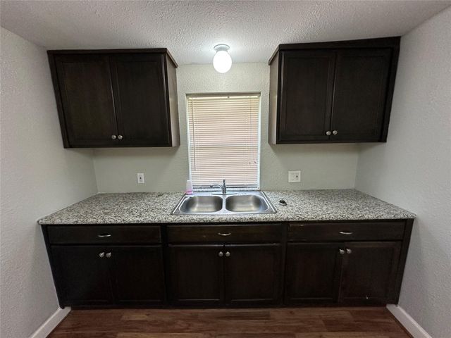 4201 Chapman Street B, Houston, TX 77009