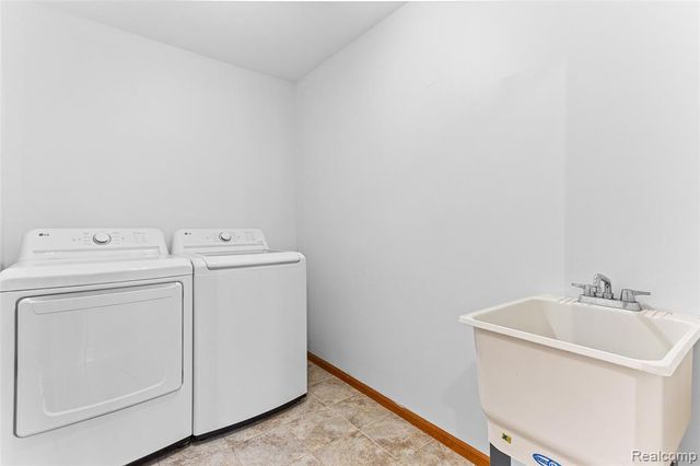 210 Marigold Circle 7, Westland, MI 48185