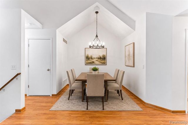 210 Marigold Circle 7, Westland, MI 48185
