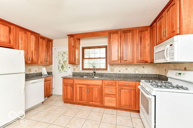 3969 Honey Creek Boulevard, Greenwood, IN 46143