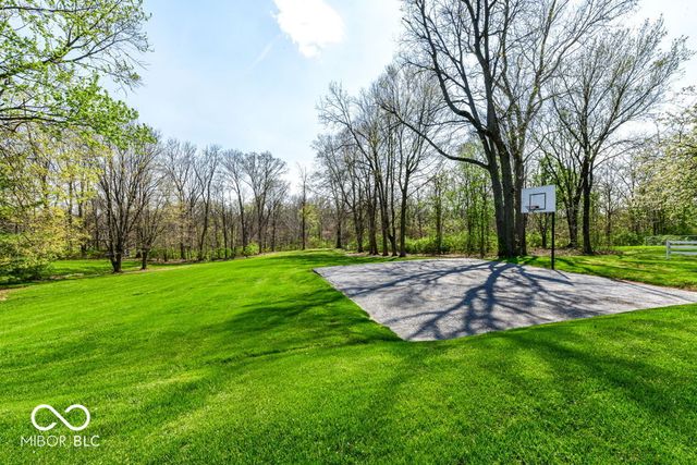 3969 Honey Creek Boulevard, Greenwood, IN 46143