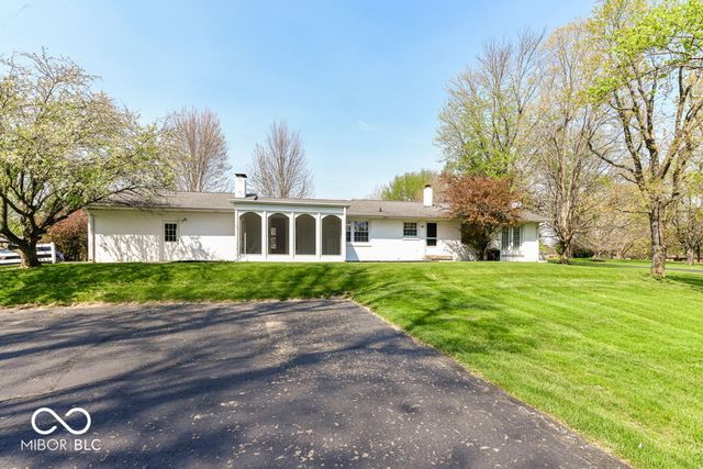 3969 Honey Creek Boulevard, Greenwood, IN 46143