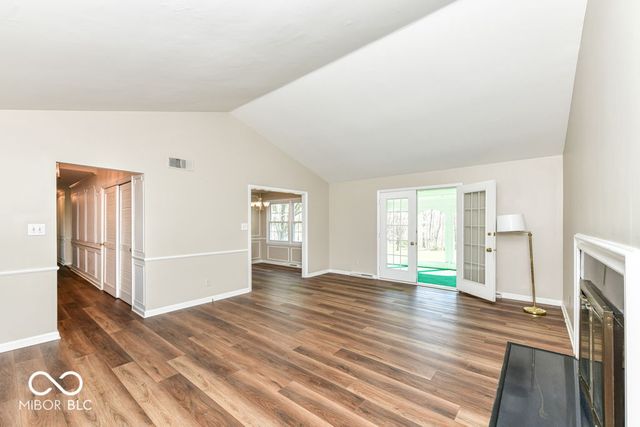 3969 Honey Creek Boulevard, Greenwood, IN 46143