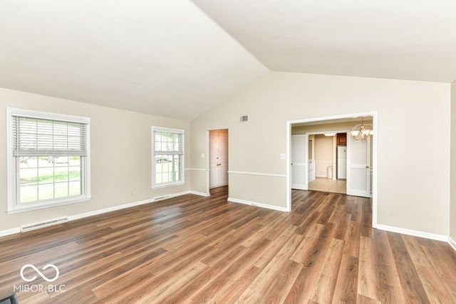 3969 Honey Creek Boulevard, Greenwood, IN 46143