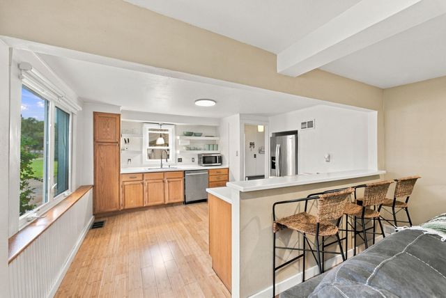 126 N Roosevelt Road, Evansdale, IA 50707