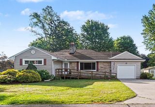 328 Milton Avenue, Pennfield Twp, MI 49017