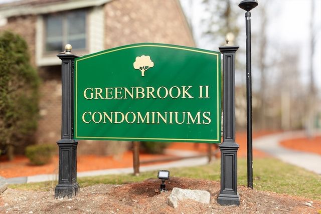 124 Greenbrook Ll 124, Stoughton, MA 02072