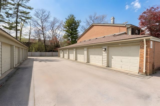 124 Greenbrook Ll 124, Stoughton, MA 02072