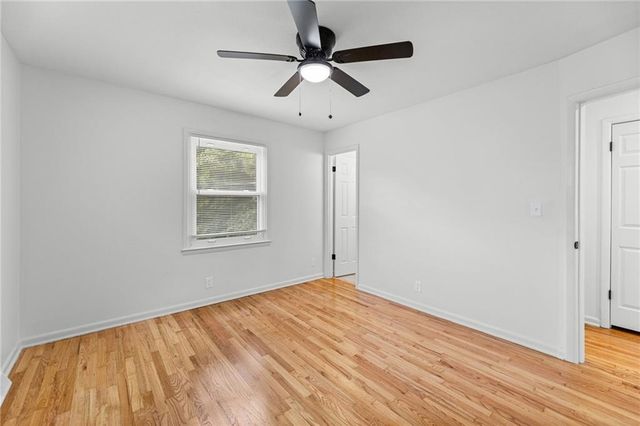 618 Saratoga Place, Lawrence, KS 66046