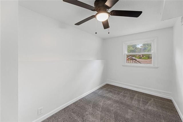 618 Saratoga Place, Lawrence, KS 66046