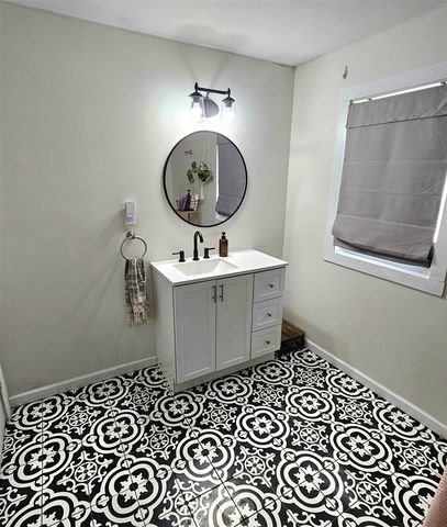 544 E Chicago Street, Bronson, MI 49028