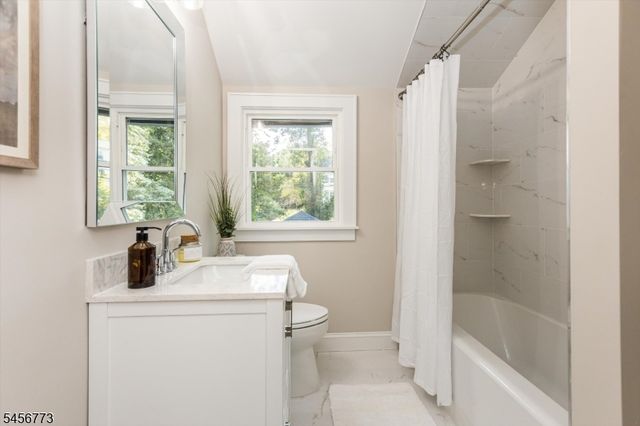 343 Meadowbrook Ln, South Orange Village Twp., NJ 07079