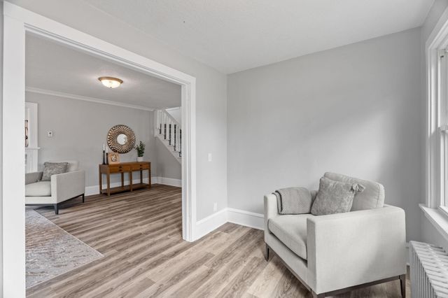 2723 Queen Avenue N, Minneapolis, MN 55411