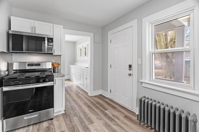 2723 Queen Avenue N, Minneapolis, MN 55411