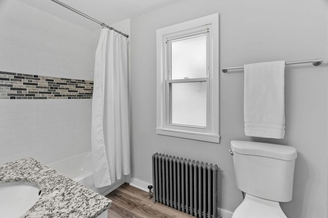 2723 Queen Avenue N, Minneapolis, MN 55411