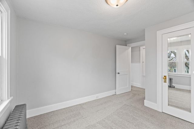 2723 Queen Avenue N, Minneapolis, MN 55411