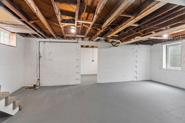 2723 Queen Avenue N, Minneapolis, MN 55411