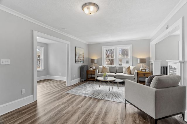 2723 Queen Avenue N, Minneapolis, MN 55411