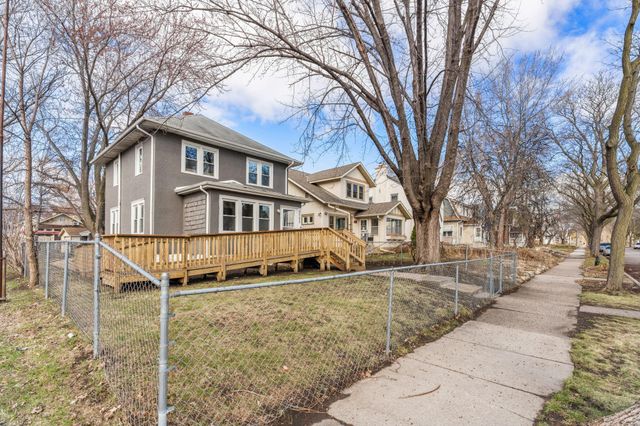 2723 Queen Avenue N, Minneapolis, MN 55411