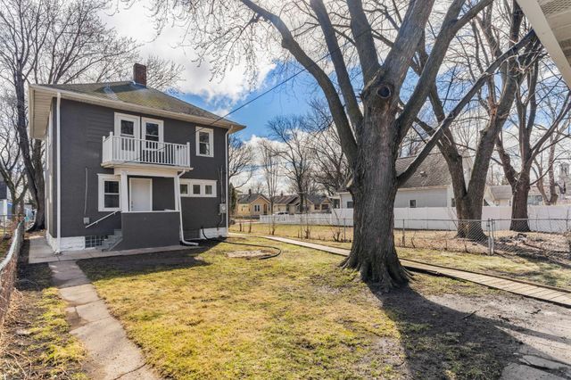 2723 Queen Avenue N, Minneapolis, MN 55411