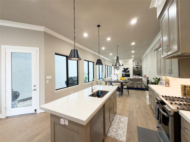 2437 Prairie Hollow Lane, Houston, TX 77077