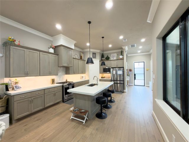 2437 Prairie Hollow Lane, Houston, TX 77077