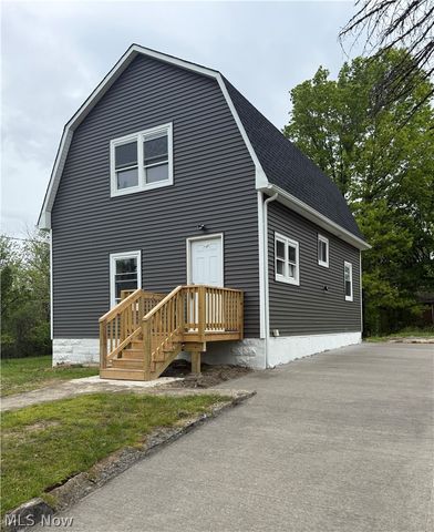 418 W Glenaven Avenue, Youngstown, OH 44511