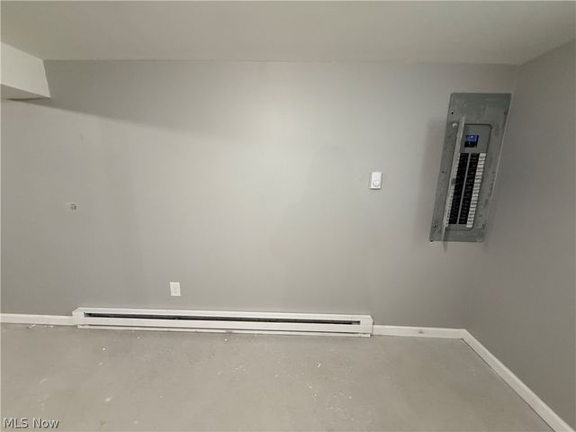 418 W Glenaven Avenue, Youngstown, OH 44511