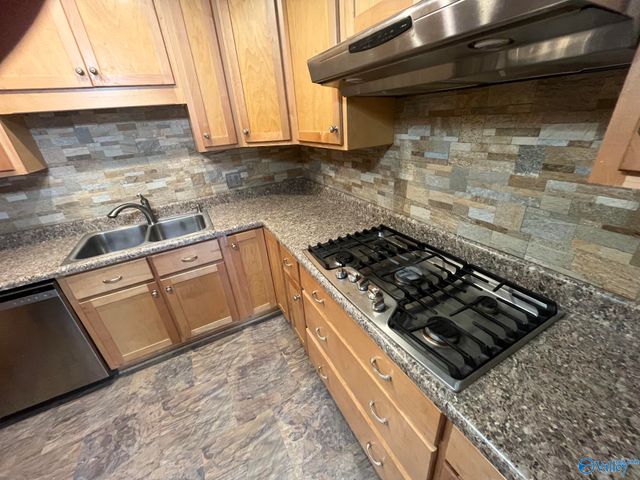 1194 Bird Spring Road SW, Hartselle, AL 35640