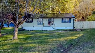 233 S Benedict Ave, Oak Ridge, TN 37830