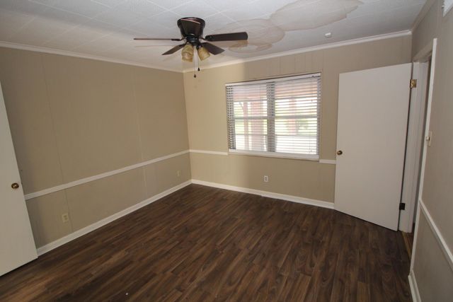 1305 CHERRY RD, Memphis, TN 38117