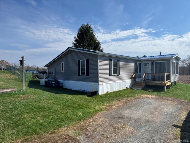 42 Fittkau Road, Swan Lake, NY 12783