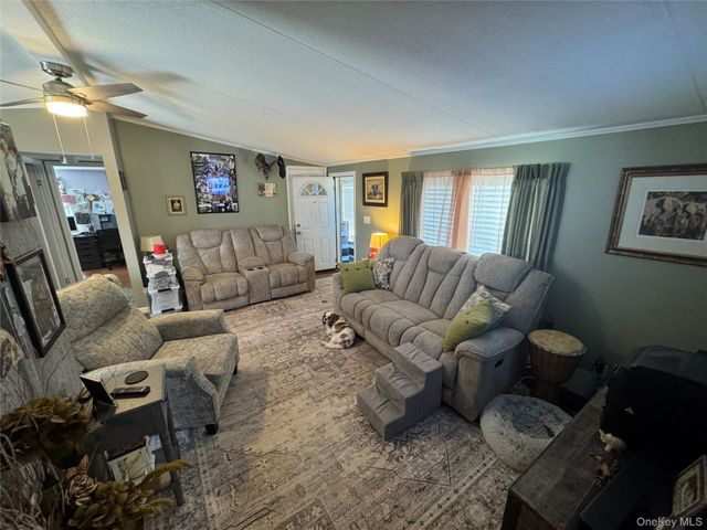 42 Fittkau Road, Swan Lake, NY 12783