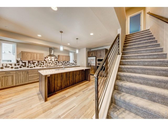 834 Cherokee Dr, Fort Collins, CO 80525