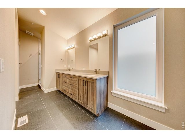 834 Cherokee Dr, Fort Collins, CO 80525